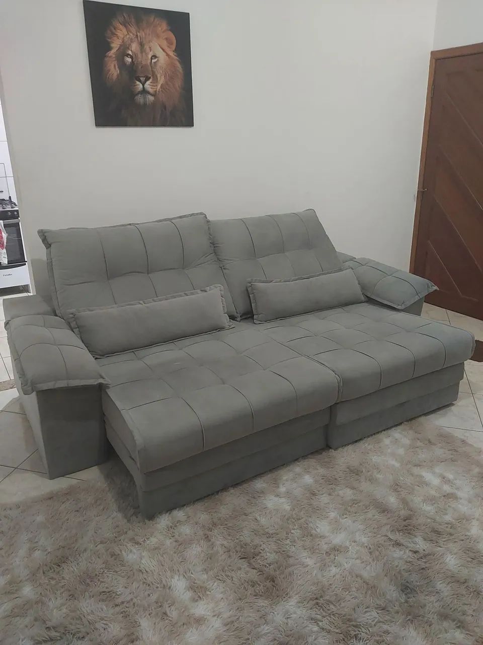 Sofá retrátil e reclinável
