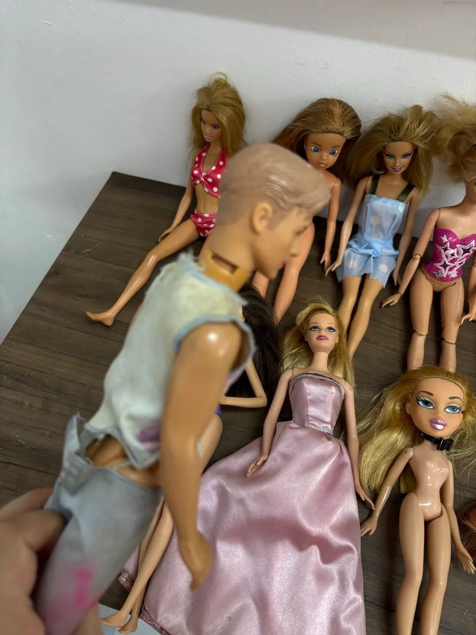 Lote sucatas barbie, Suzi e bratz - Foto 3