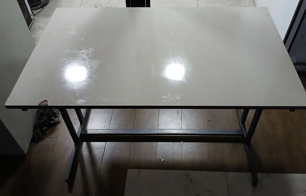 Mesa simples 1,20m