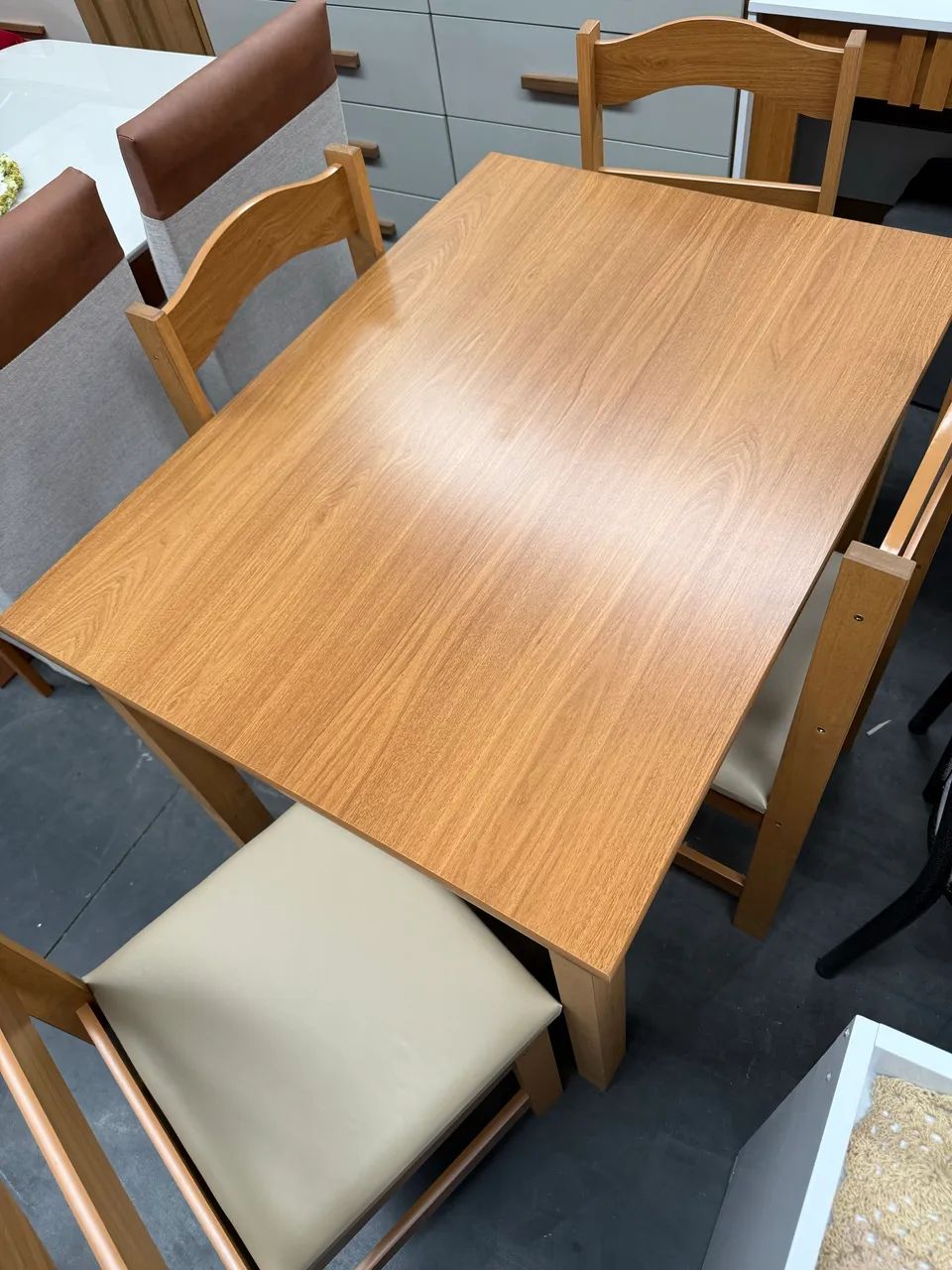 Mesa com 4 cadeiras - entrego Curitiba e região  - Foto 4