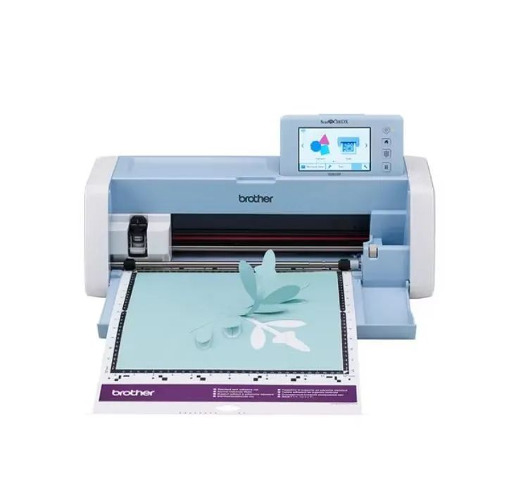 Máquina de recorte semi nova 