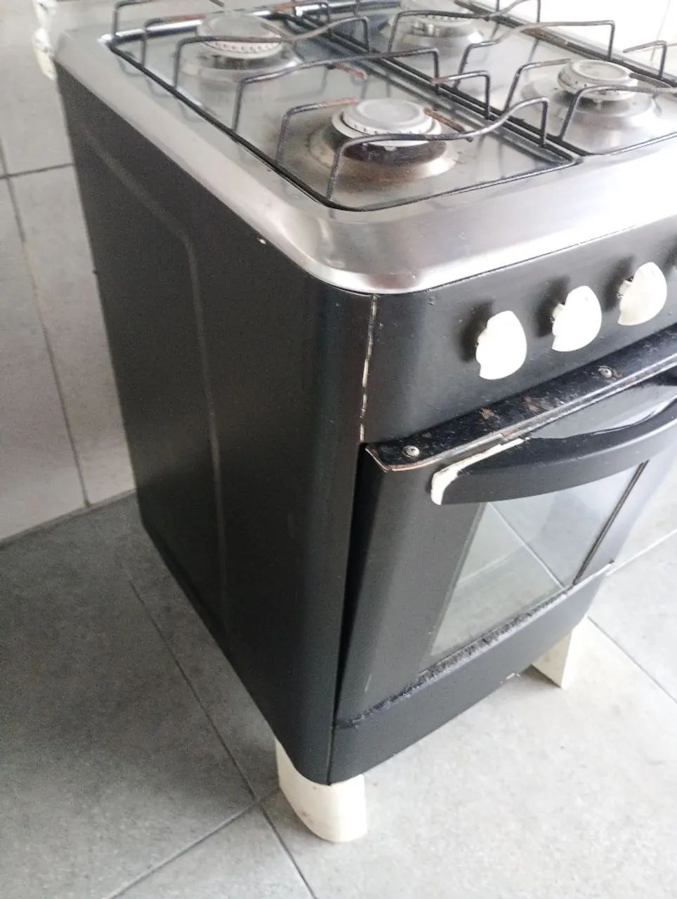 Fogão esmaltec simples mas funcionando tudo. - Foto 2