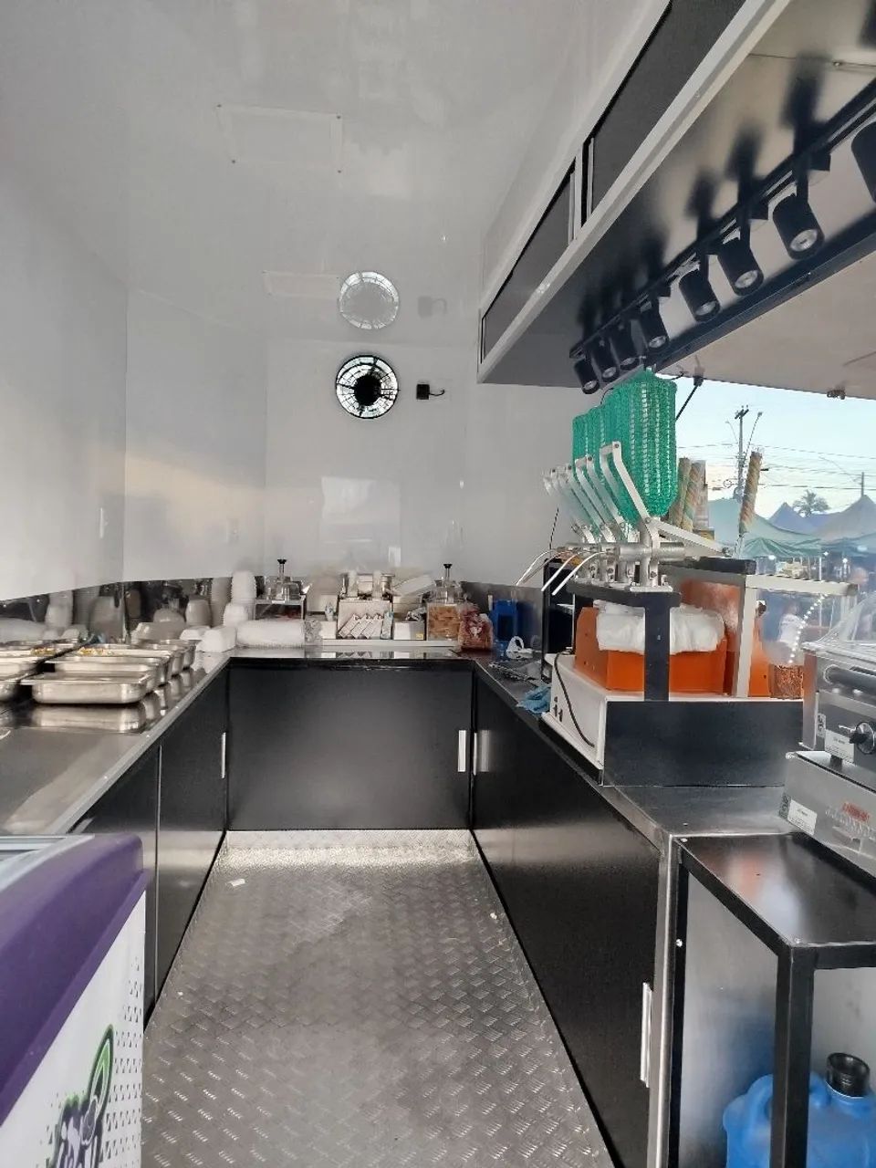 Food truk 3.90x 2 - Foto 2