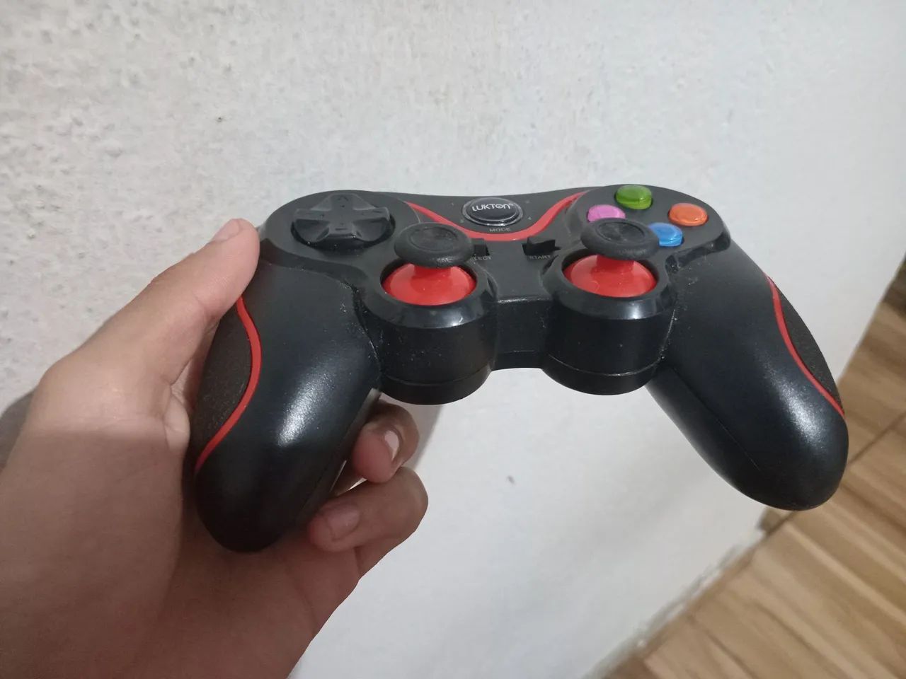 Gamepad Uktron Joystick para Celular, PC, TV e Console - Foto 2