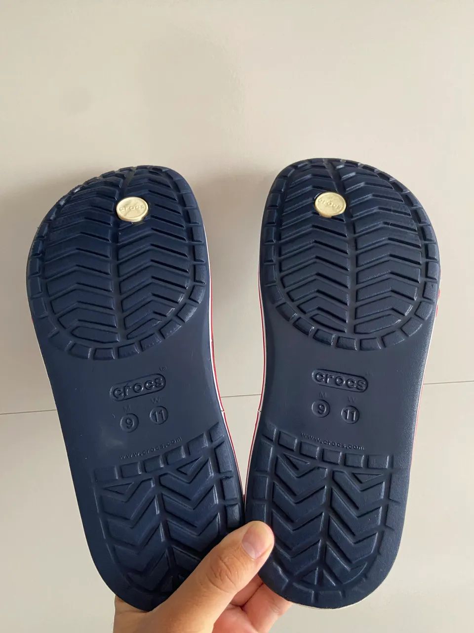 Chinelo Crocs Bayaband Flip  - Foto 2