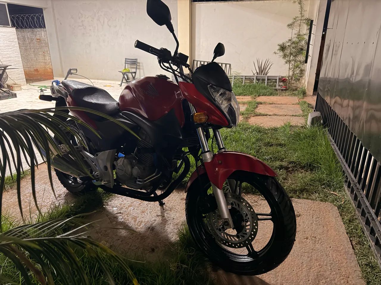 Vendo ou troco CB300 2011 - Foto 2