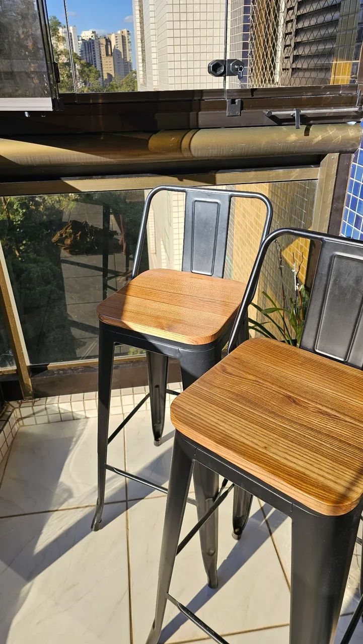 Dupla de banquetas em perfeito estado  - Foto 4
