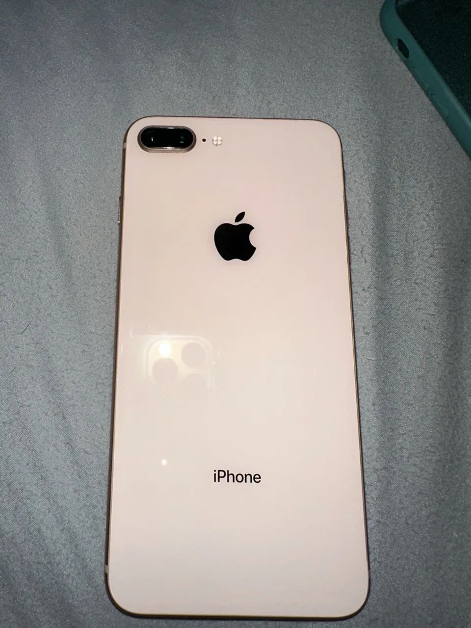 iPhone 8 Plus 