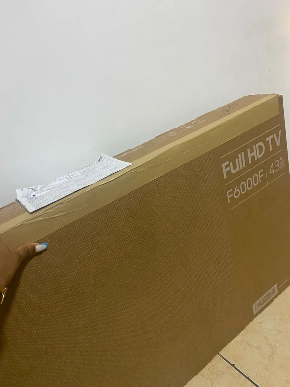 Televisão smart tv.Nova na caixa marca Samsung. 43?
