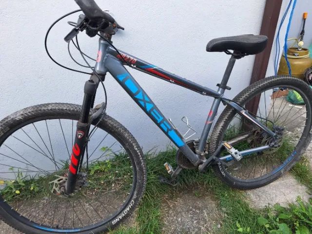 Bicicleta aro 29 com suspensão a ar Manitou com Shimano