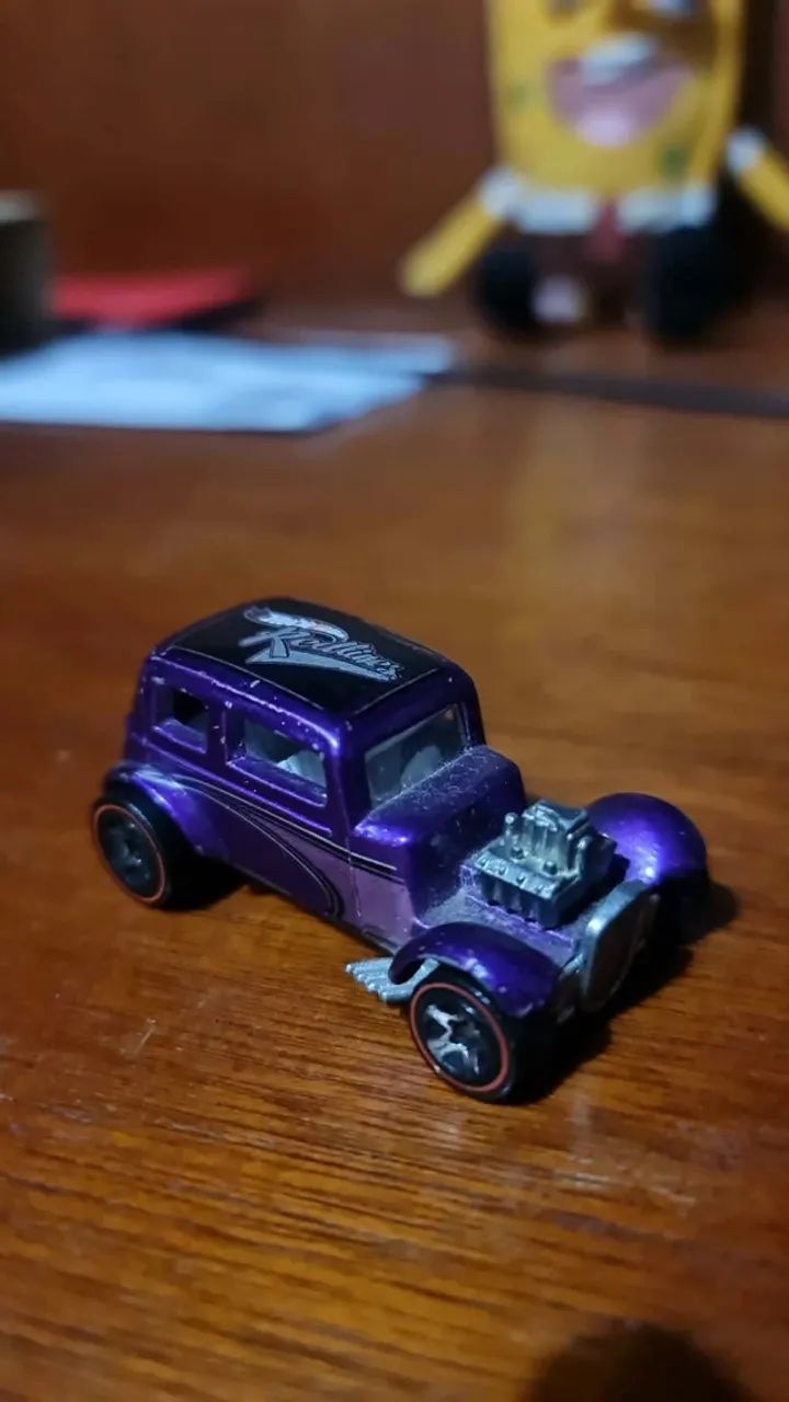 Hot Wheels '32 Ford VIcky - Main Line - 1:64