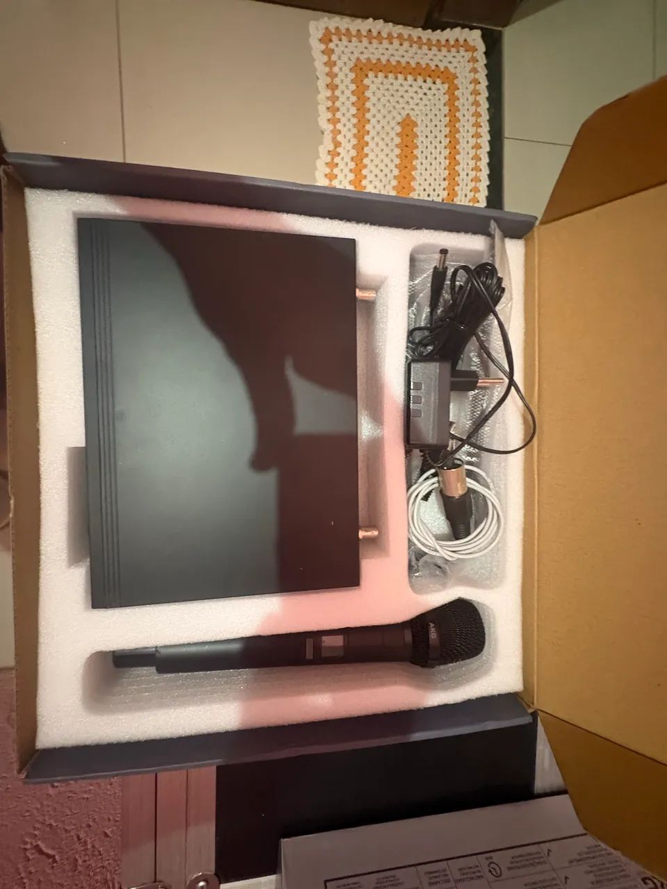 AKG WP300