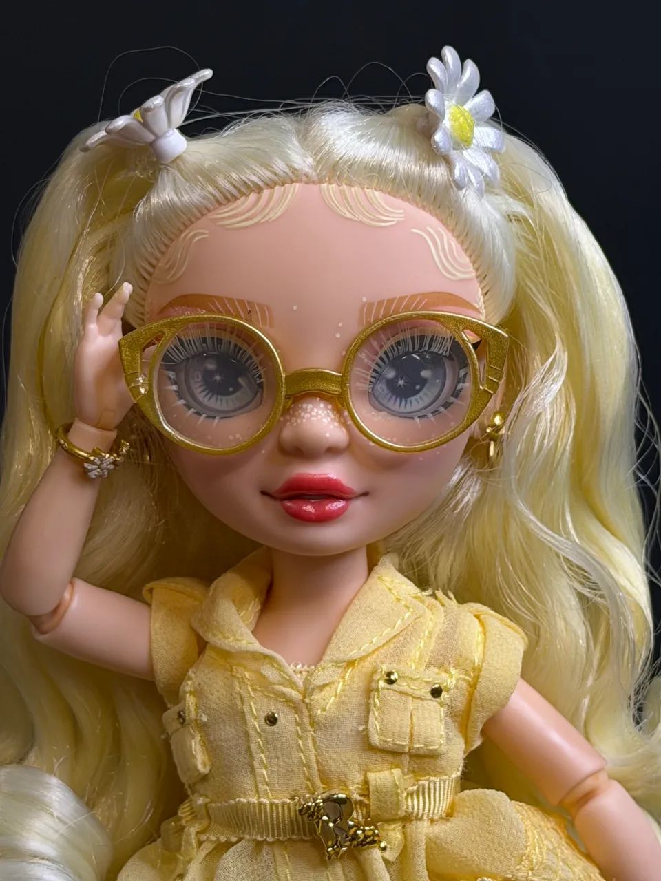 RAINBOW HIGH - Series 4 - Delilah Fields - Foto 5