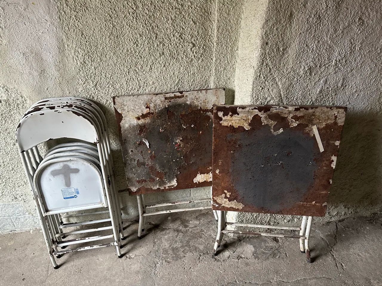 Mesa de ferro dobrável  - Foto 4