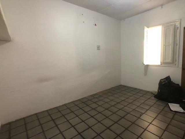 Casa em avenida ideal para comércio, terreno 12x30m, 4 quartos - Foto 6