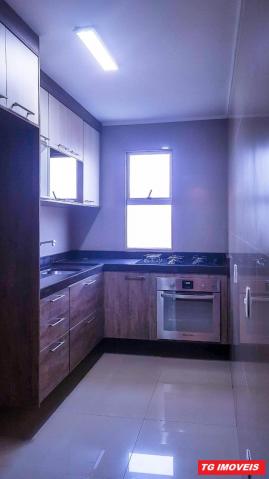 61 metros 02 quartos , 01 vaga todo no piso laminado e alguns planejado - Foto 17