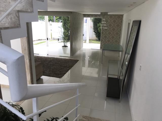 Casa condomínio fechado no Stiep - 3 suítes