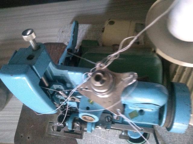 Máquina overlock