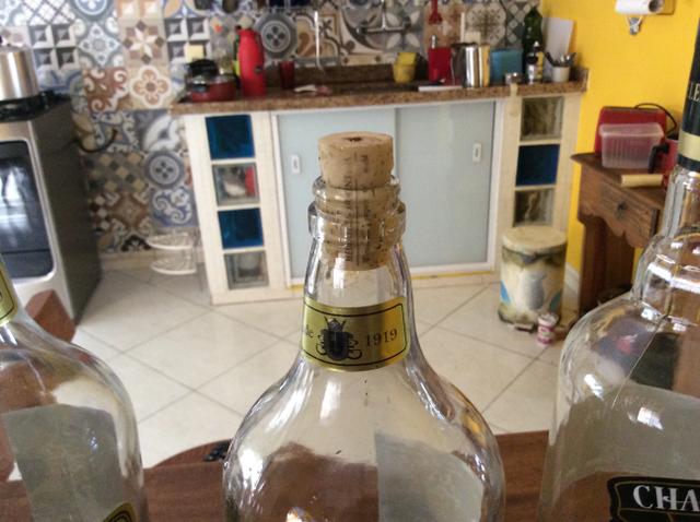 Garrafas De Vidro Leia a Descrição - Foto 4