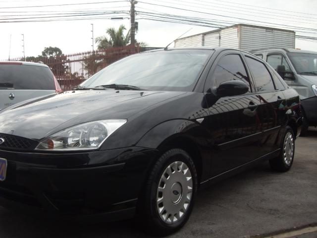 FORD FOCUS SEDAN 1.6 L 2005 *58.000 KM. - Foto 3