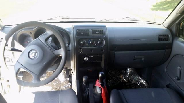 Frontier 4x4 2005 - Foto 8