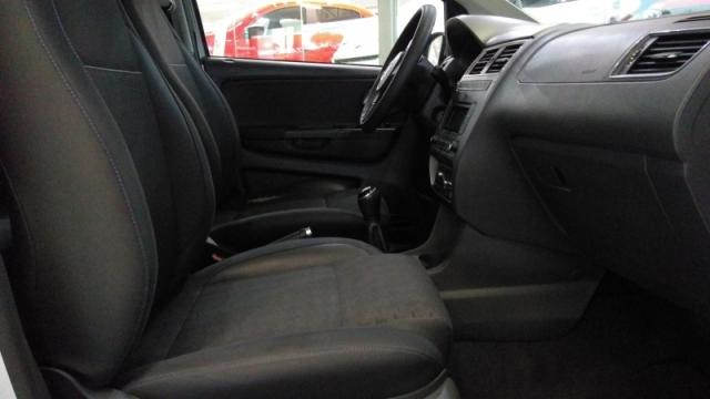 VOLKSWAGEN FOX 1.6 MSI COMFORTLINE 8V FLEX 4P MANUAL. - Foto 7