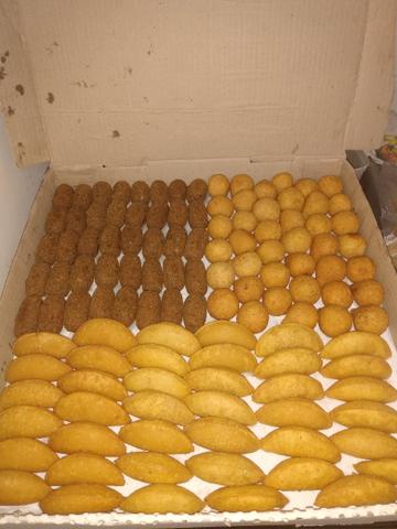 Aceitam-se encomendas de salgadinhos para festas A partir de 25 reais - Foto 4