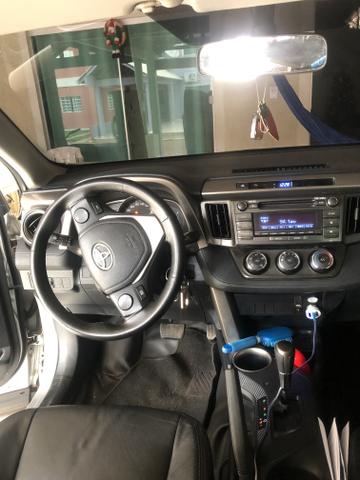 Rav 4 2013 4x2 fip 67000 carro sinistrado - Foto 6