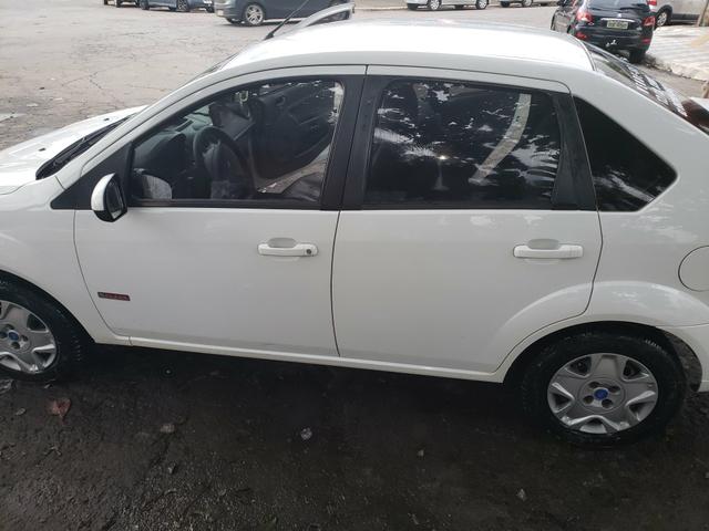 Fiesta sedan 1.6 - Foto 4
