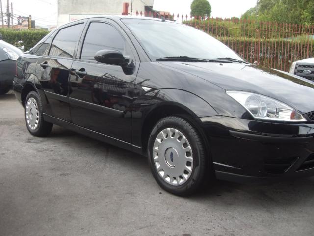 FORD FOCUS SEDAN 1.6 L 2005 *58.000 KM.