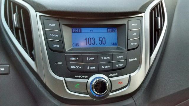 HYUNDAI IMP HB20 COMFORT PLUS 1.6 16V FLEX Branco 2014/2015 - Foto 14