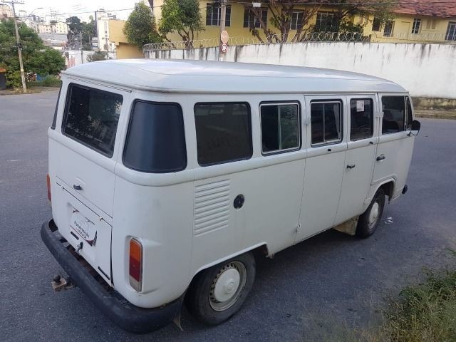 VW - Kombi 1.6 9 Lugares - Foto 5