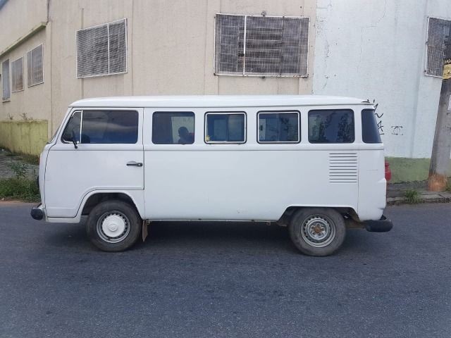VW - Kombi 1.6 9 Lugares - Foto 7