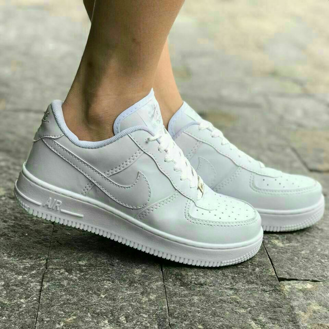 tenis bonito