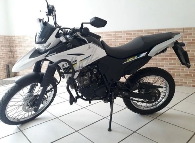 XTZ LANDER 250 2019 ENTRADA + PARCELAS