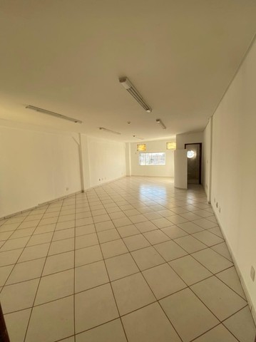 Alugo salas comerciais -  galeria Caranda- centro - Varzea Grande - Foto 3