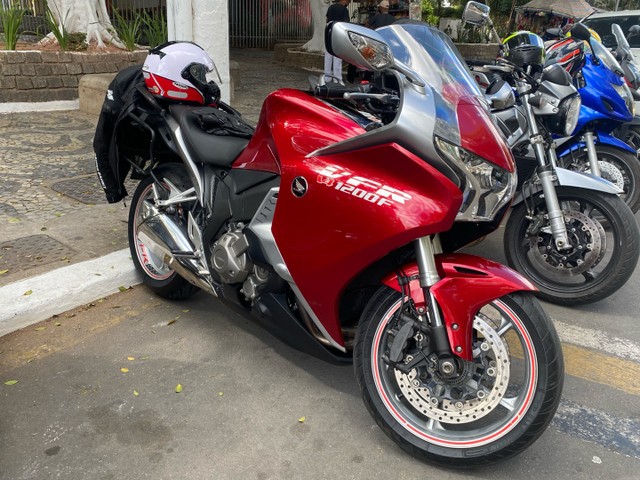 MOTO HONDA VFR 1200F AUTOMÁTICA
