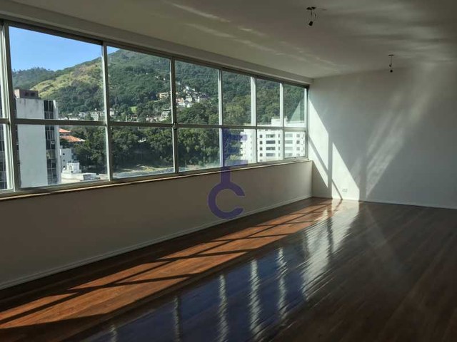 Tijuca 4 Quartos Padrão Classe AA