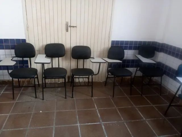 Cadeiras Universitárias - Foto 2