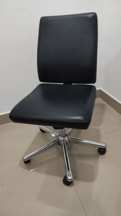 Cadeira de escritório R$130,00