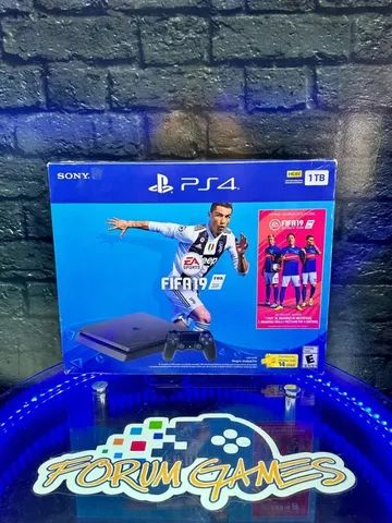 PS4 Slim em estado impecável