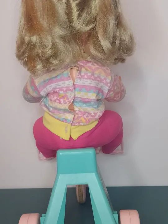 Boneca Amiguinha da Estrela Velocípede - Foto 6