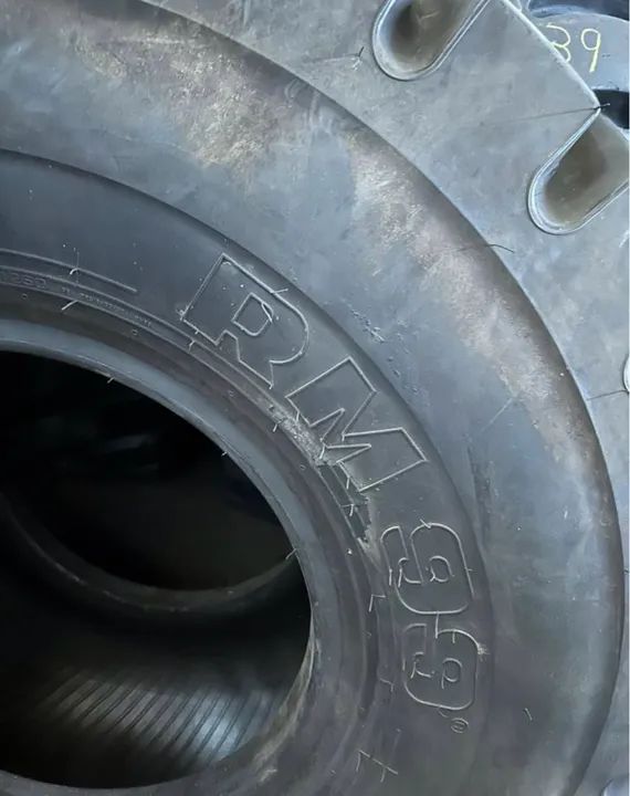 Pneus Pirelli 23.5-25 NOVOS - Foto 4