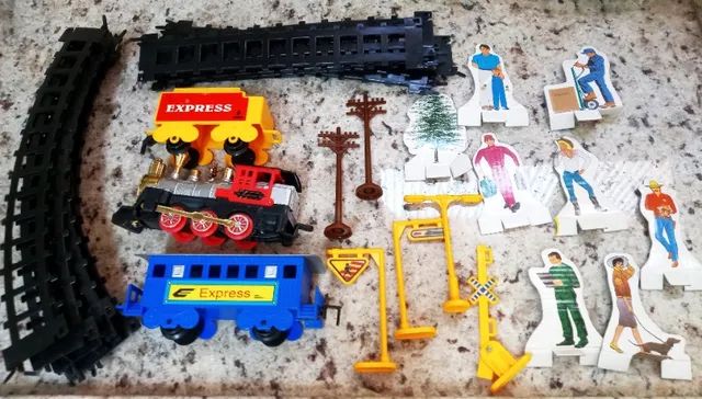 Corrida de estrada Hot Racing Formula Challenger e Mini Locomotiva Expressa- Braskit - Rar - Foto 4