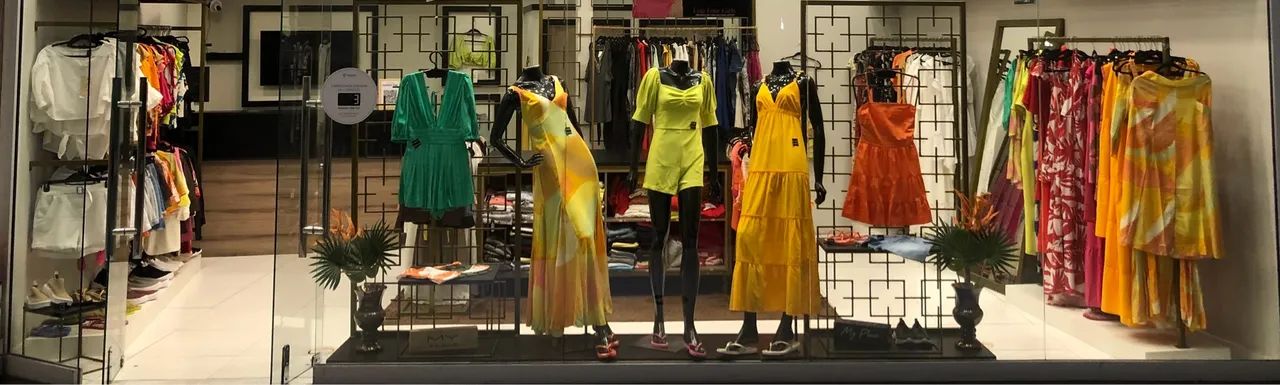 Passo mobília completa e estoque grande de roupas  - Foto 5