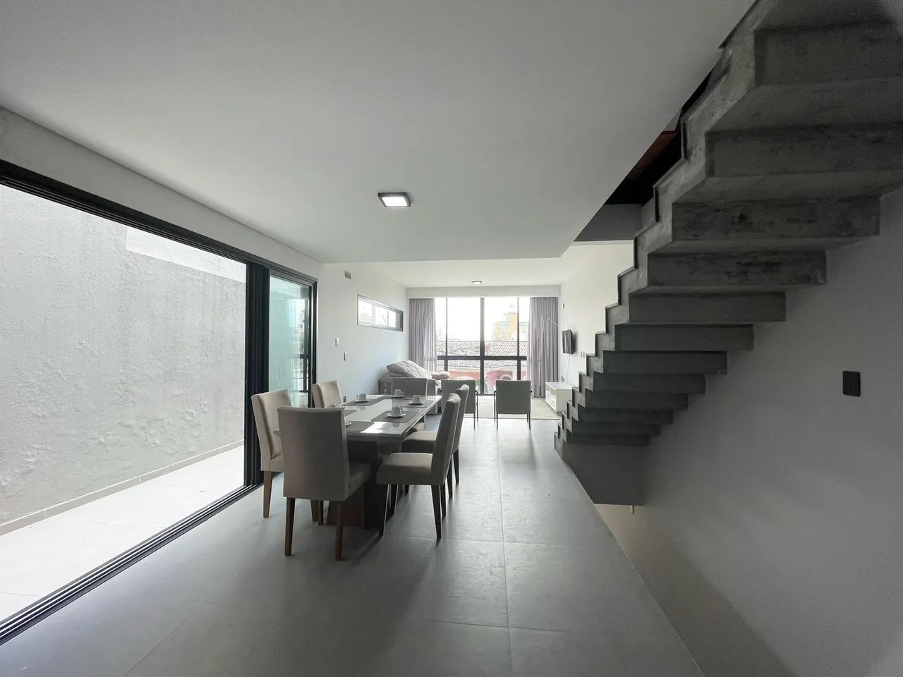 Casa nova,270m2,3suites,5 minutos Beira mar Shopping  - Foto 3