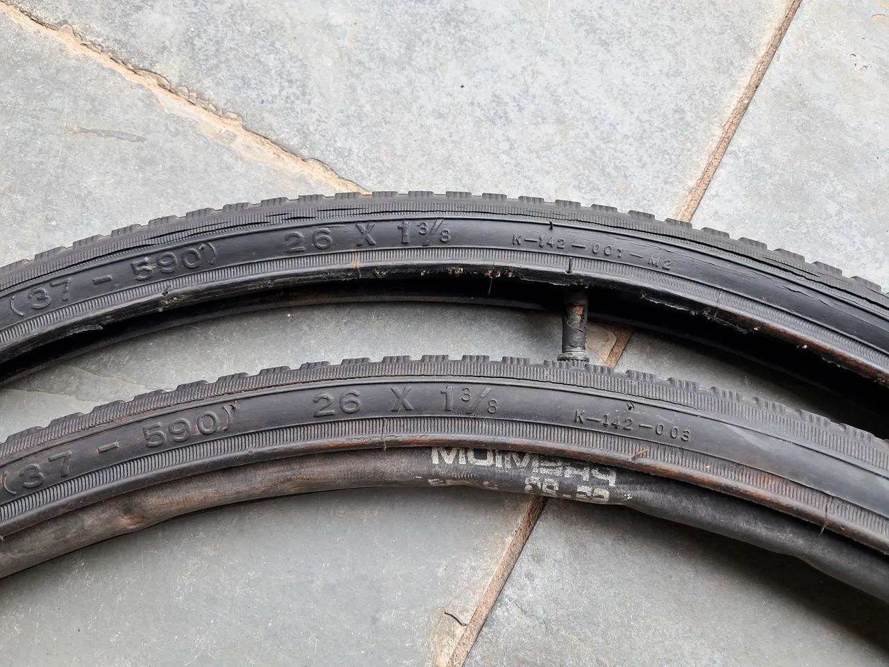 Pneus de bicicleta usados - Foto 2