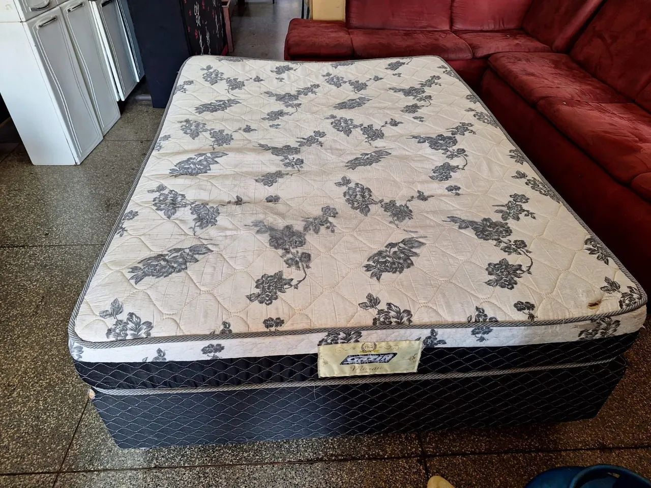 Cama Box Casal com Colchão de molas conservada (((ENTREGO))) - Foto 5