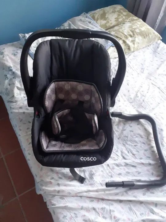 1Carrinho de bebe + 1baby conforto  - Foto 4