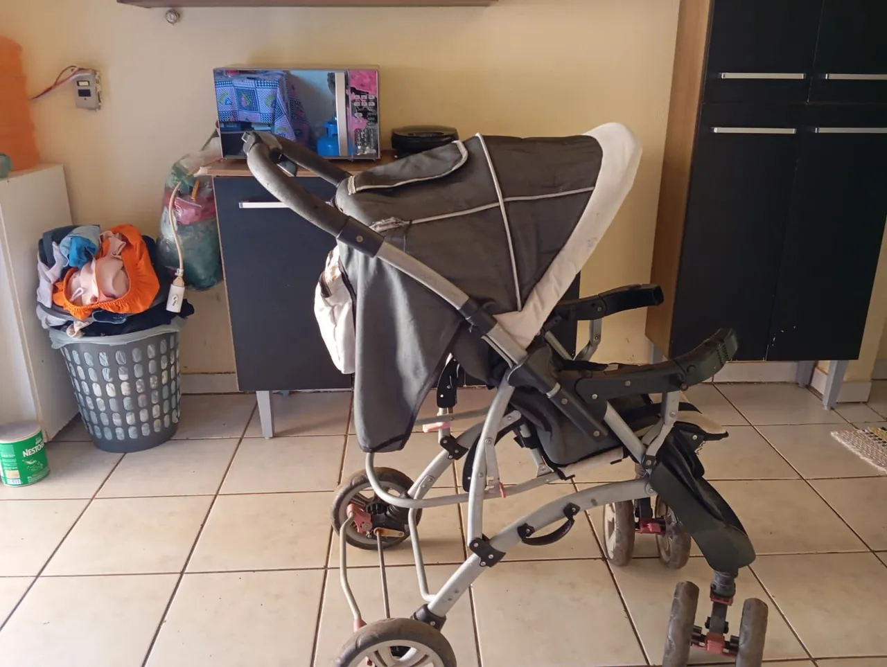 carrinho de bebê